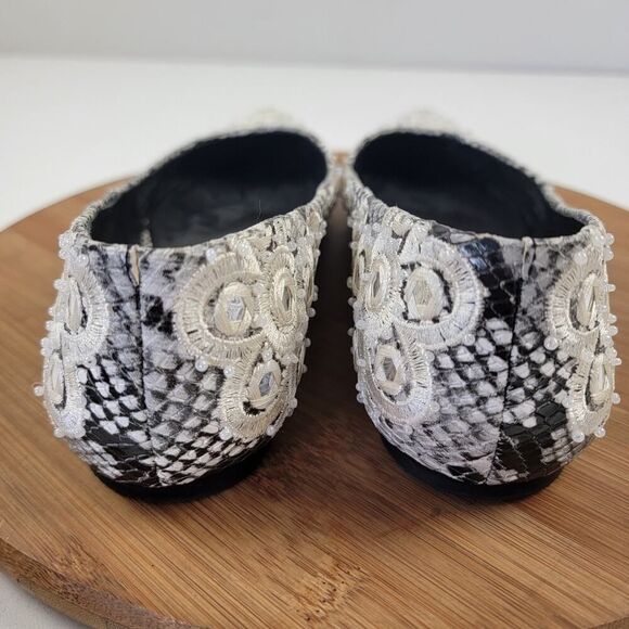 Tory Burch 'Yasmin' Embroidered Flat White Leather Womens Shoe Sz 10 M MSRP $378 - Picture 4 of 11